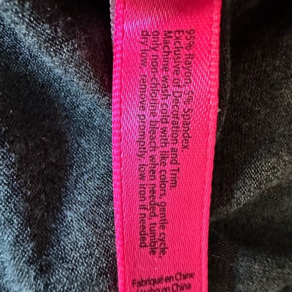 Betsey Johnson Gray Sleeveless Criss-Cross Open Back Fitted Muscle Tee (732) - Picture 10 of 10